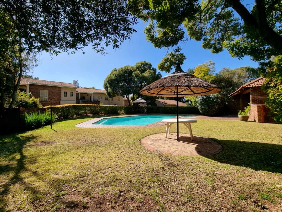 To Let 1 Bedroom Property for Rent in Sandown Gauteng