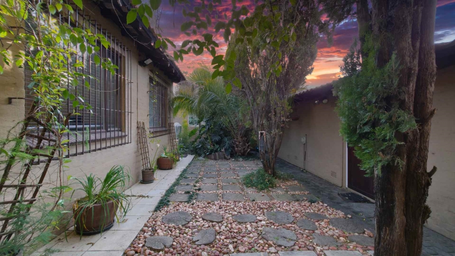 2 Bedroom Property for Sale in Sandown Gauteng