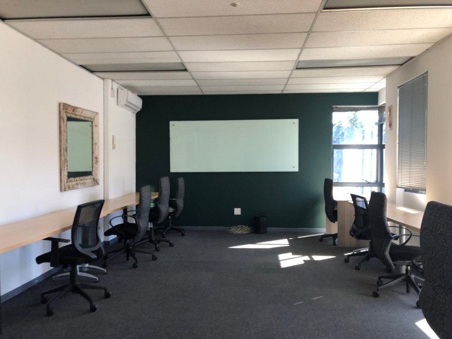 To Let commercial Property for Rent in Hyde Park Gauteng