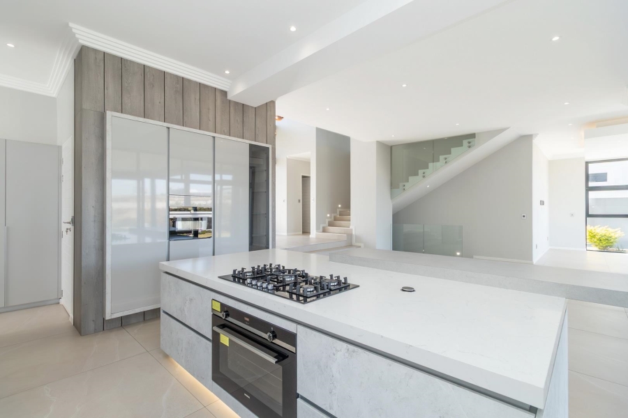 To Let 6 Bedroom Property for Rent in Waterfall Country Estate Gauteng