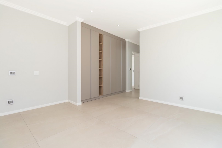 To Let 6 Bedroom Property for Rent in Waterfall Country Estate Gauteng