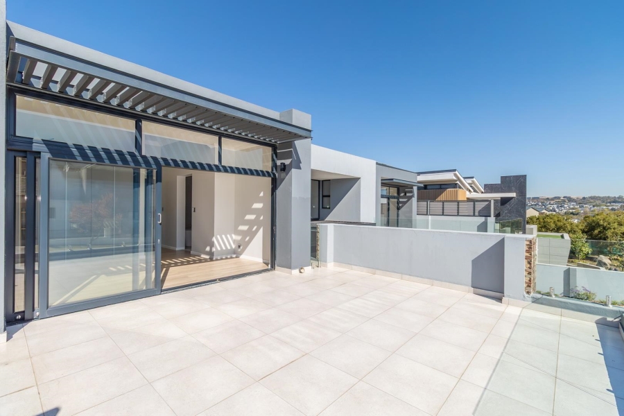 To Let 6 Bedroom Property for Rent in Waterfall Country Estate Gauteng