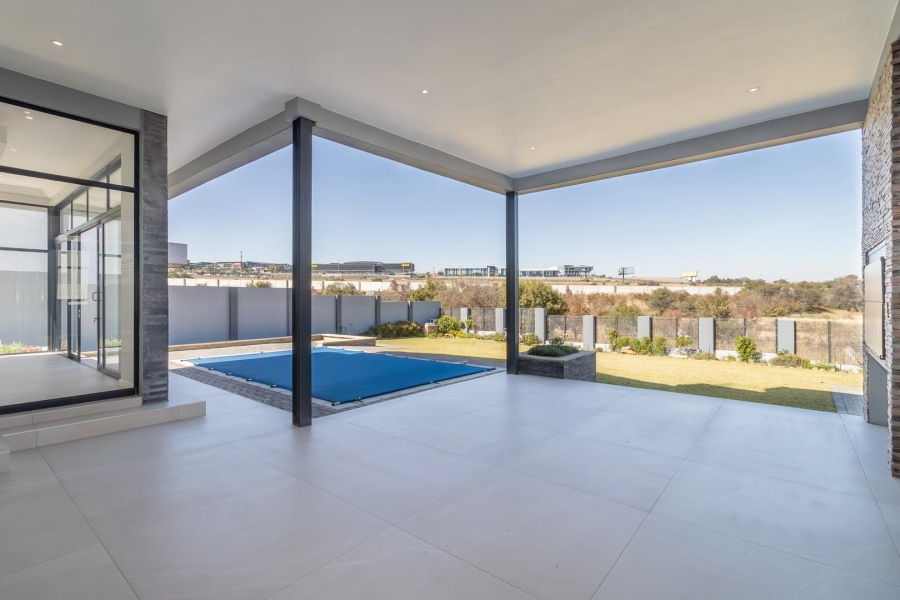 To Let 6 Bedroom Property for Rent in Waterfall Country Estate Gauteng