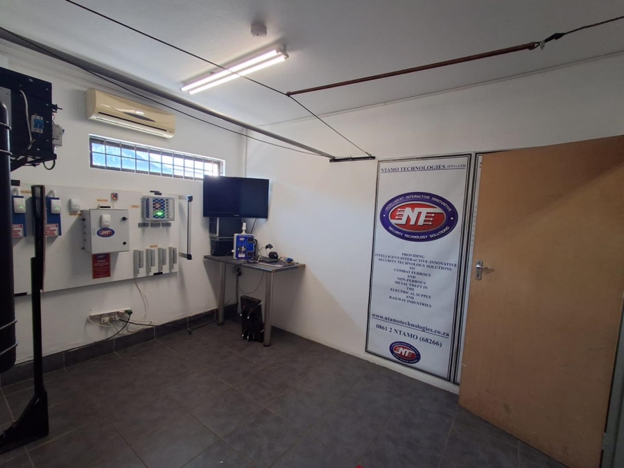 Commercial Property for Sale in New Redruth Gauteng