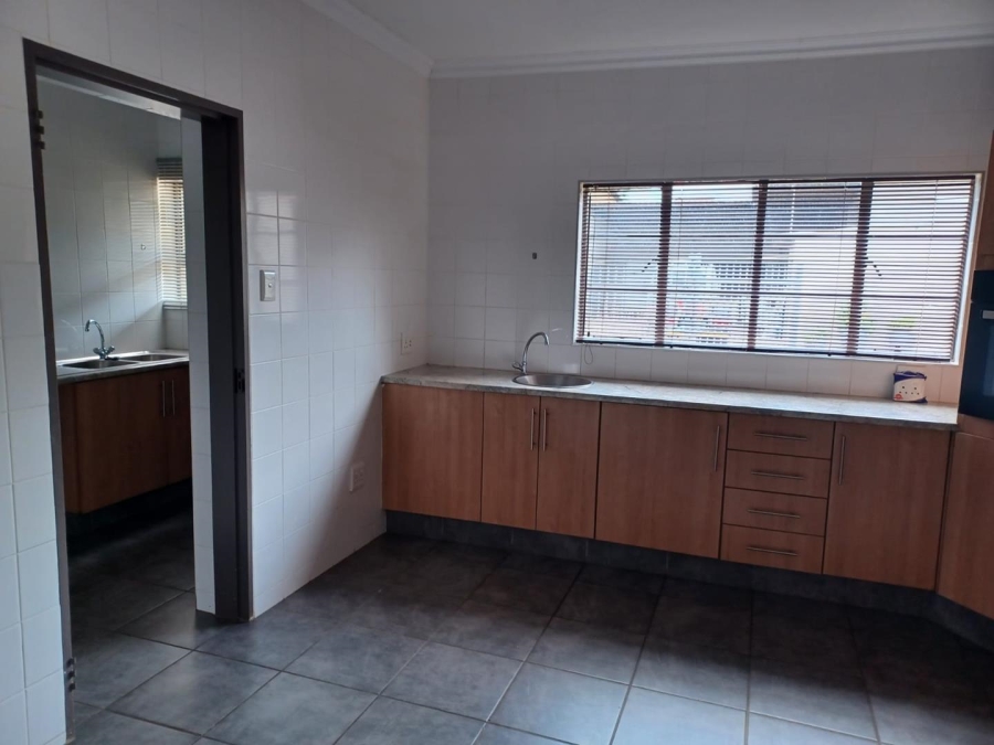 To Let 4 Bedroom Property for Rent in Albemarle Gauteng