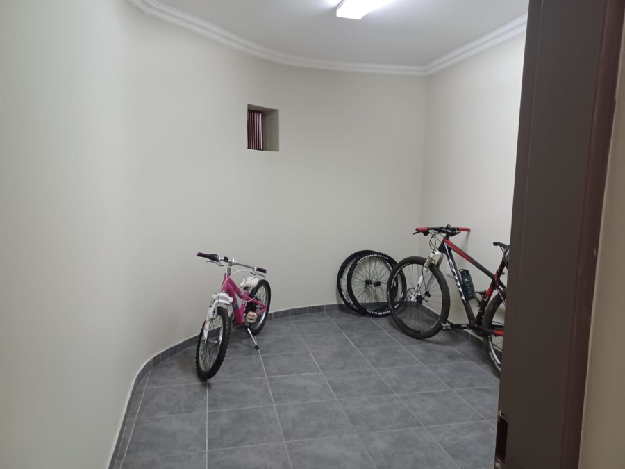 To Let 4 Bedroom Property for Rent in Albemarle Gauteng