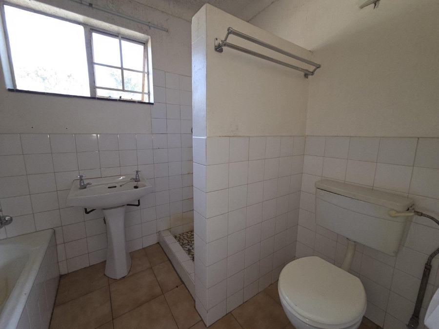 To Let 3 Bedroom Property for Rent in Roodepoort Gauteng