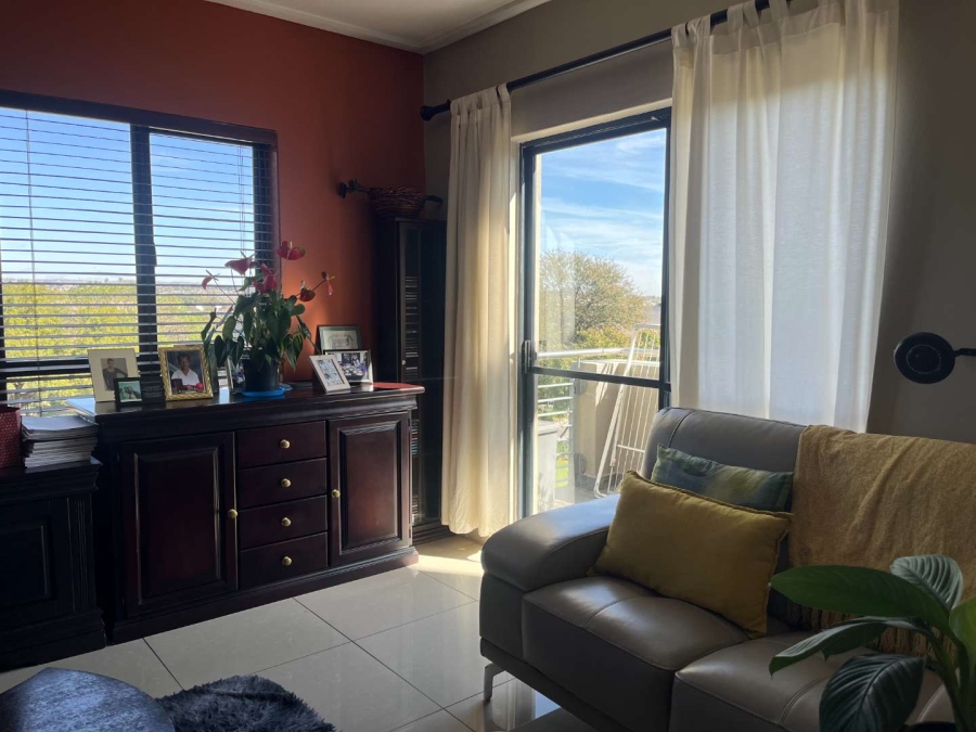 To Let 2 Bedroom Property for Rent in Jackal Creek Golf Estate Gauteng