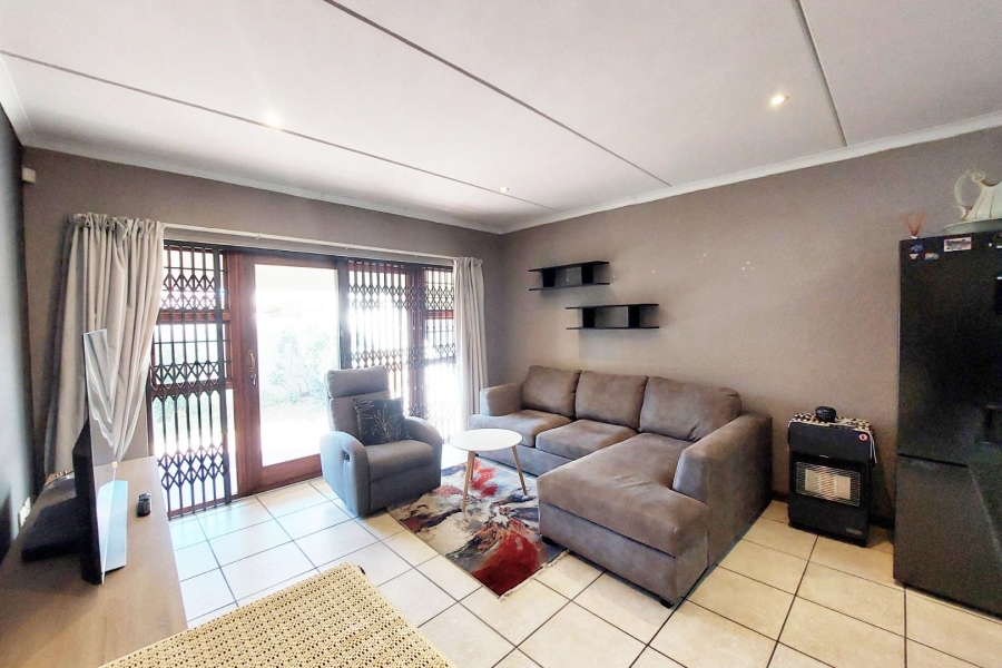 To Let 2 Bedroom Property for Rent in Sunninghill Gauteng