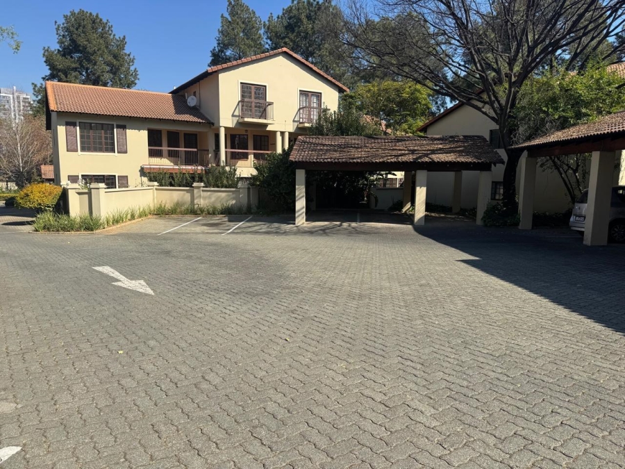 To Let 2 Bedroom Property for Rent in Benmore Gardens Gauteng