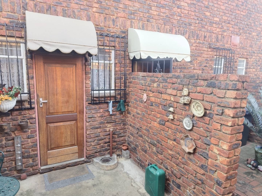 3 Bedroom Property for Sale in Silverton Gauteng