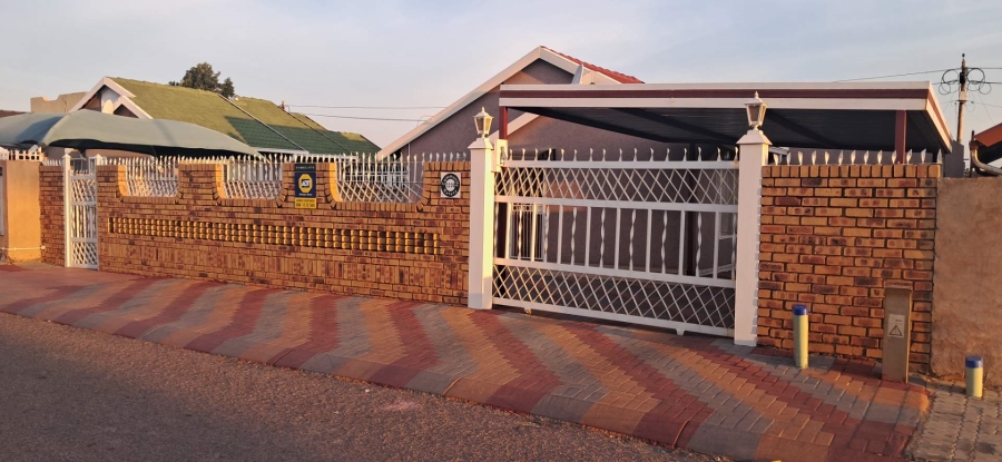 3 Bedroom Property for Sale in Mabopane Unit X Gauteng