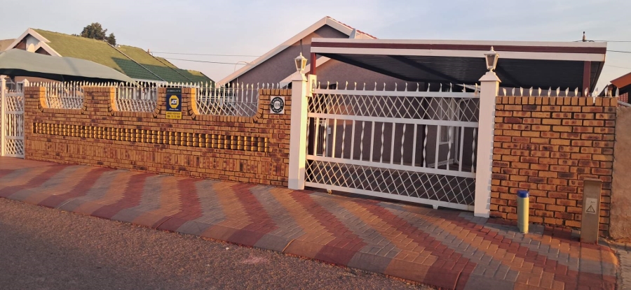 3 Bedroom Property for Sale in Mabopane Unit X Gauteng