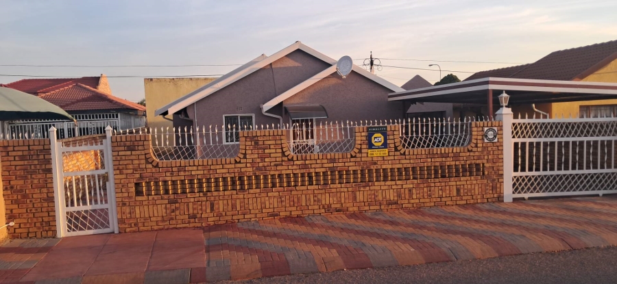 3 Bedroom Property for Sale in Mabopane Unit X Gauteng