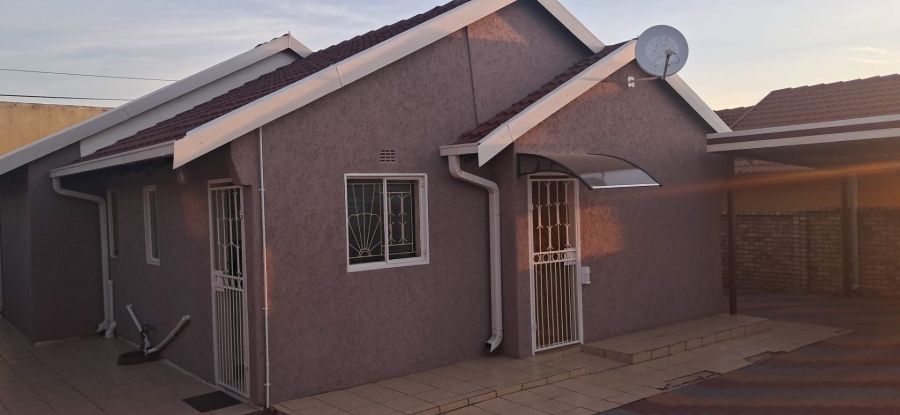 3 Bedroom Property for Sale in Mabopane Unit X Gauteng