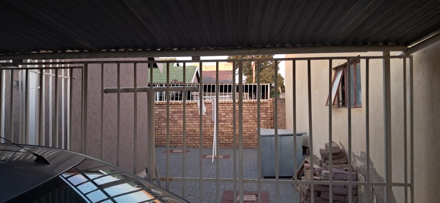 3 Bedroom Property for Sale in Mabopane Unit X Gauteng