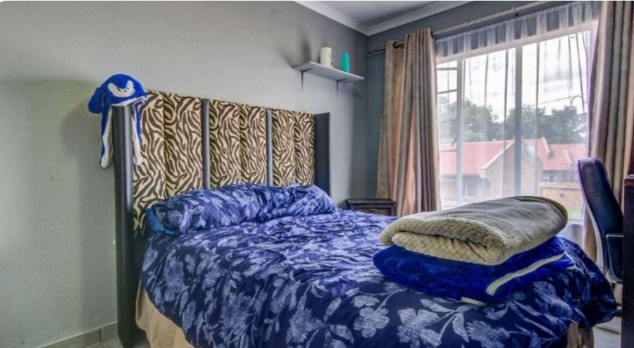 2 Bedroom Property for Sale in Van Riebeeck Park Gauteng