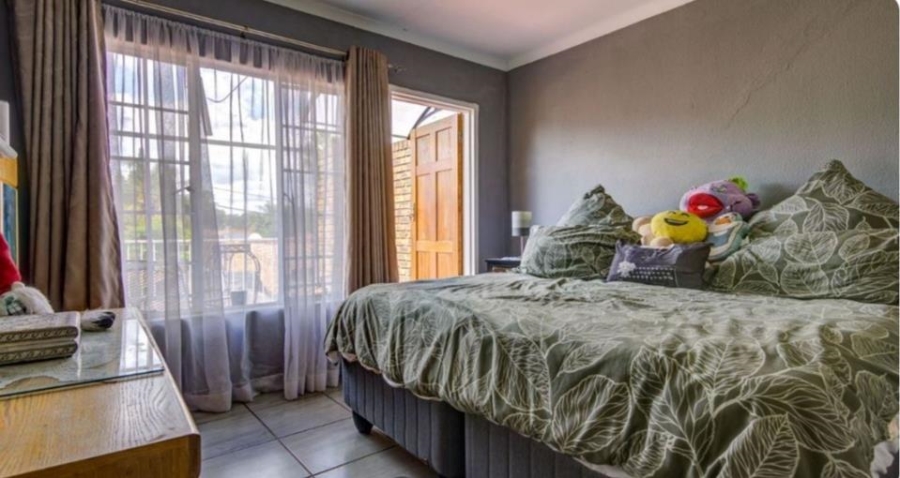2 Bedroom Property for Sale in Van Riebeeck Park Gauteng