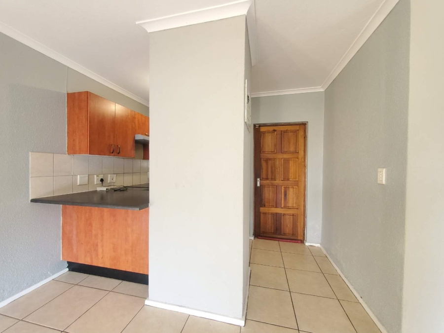 2 Bedroom Property for Sale in Willowbrook Gauteng