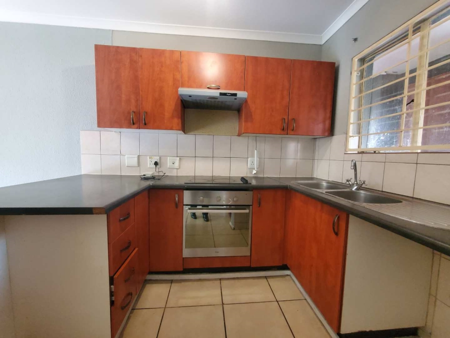 2 Bedroom Property for Sale in Willowbrook Gauteng