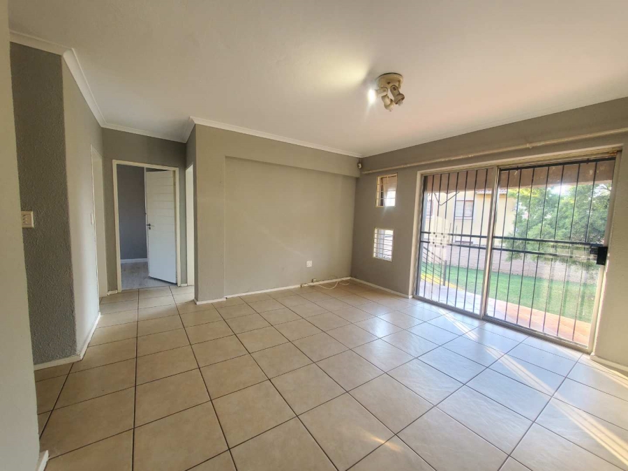 2 Bedroom Property for Sale in Willowbrook Gauteng