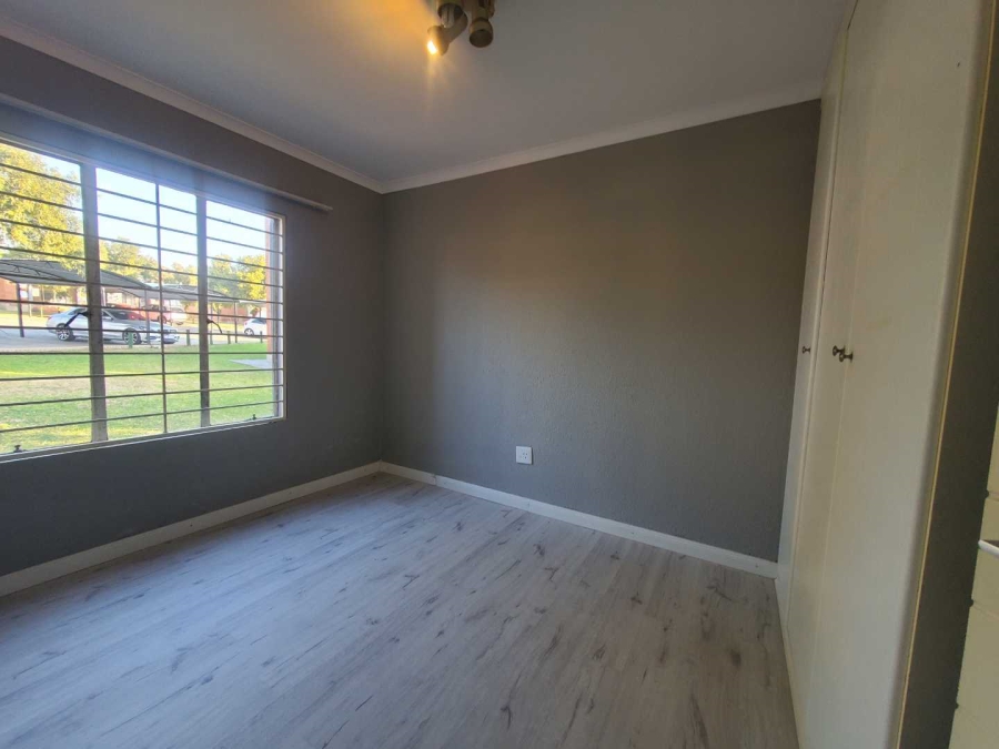 2 Bedroom Property for Sale in Willowbrook Gauteng