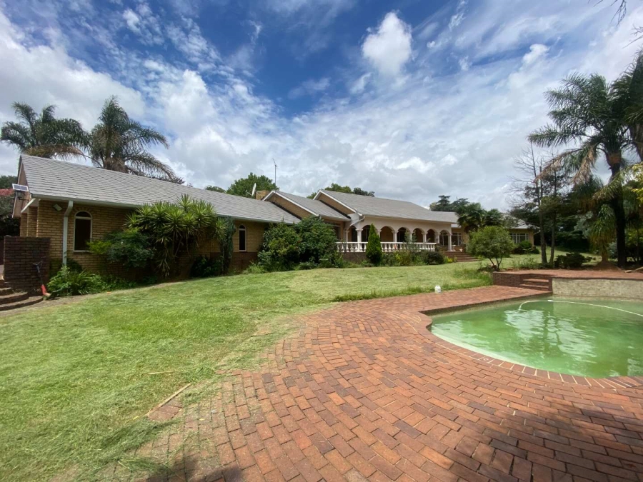 4 Bedroom Property for Sale in Noordheuwel Gauteng
