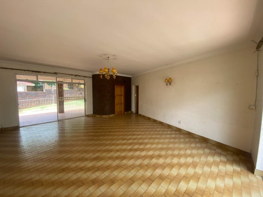 4 Bedroom Property for Sale in Noordheuwel Gauteng