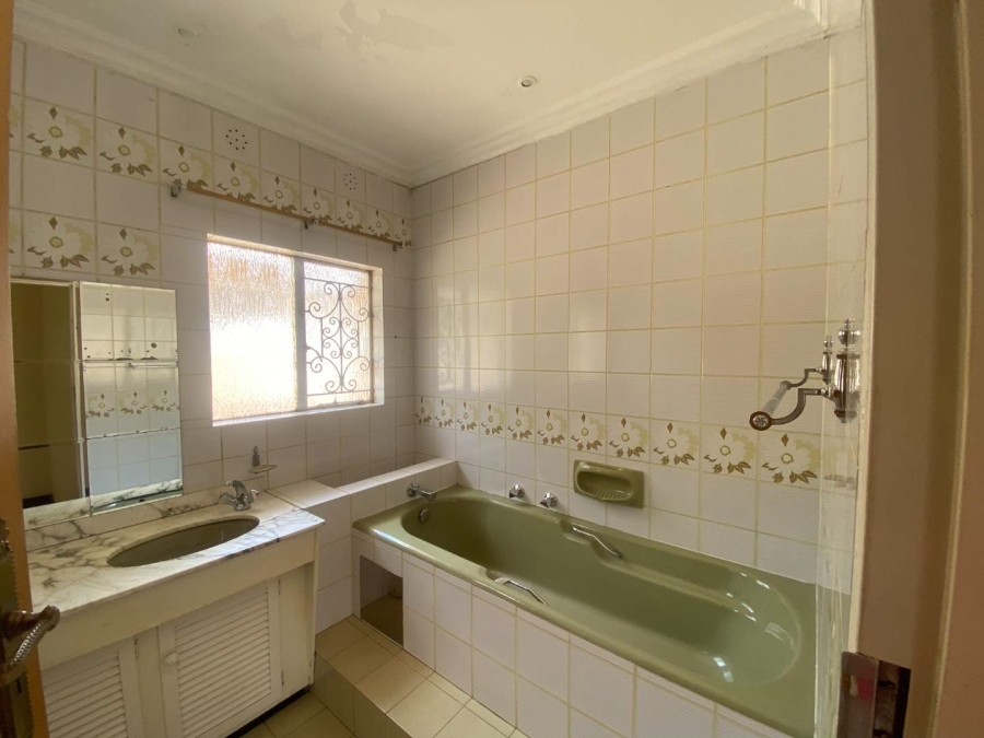 4 Bedroom Property for Sale in Noordheuwel Gauteng