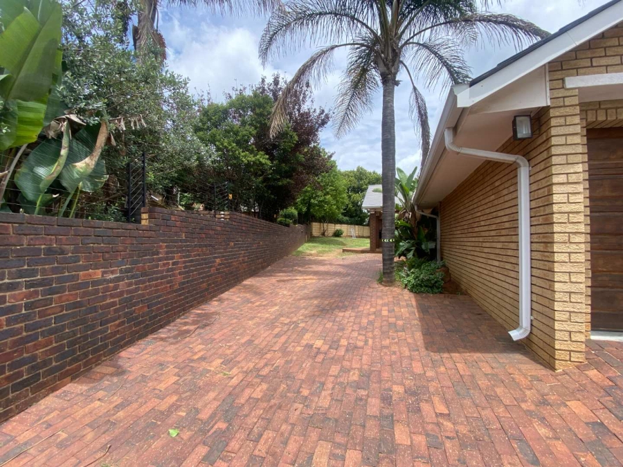 4 Bedroom Property for Sale in Noordheuwel Gauteng