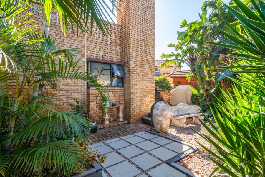3 Bedroom Property for Sale in Ruimsig A H Gauteng