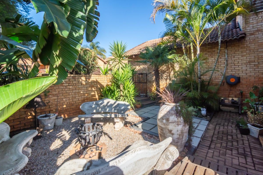 3 Bedroom Property for Sale in Ruimsig A H Gauteng