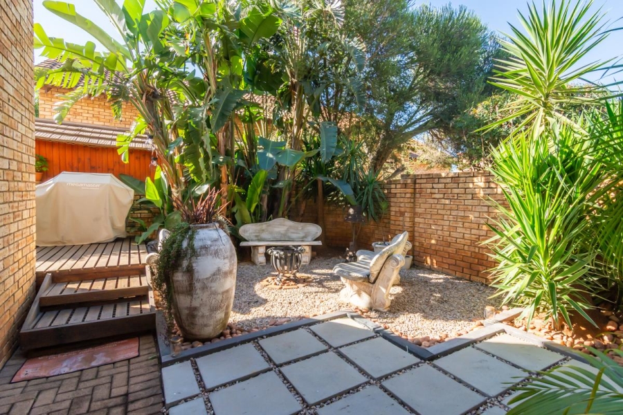 3 Bedroom Property for Sale in Ruimsig A H Gauteng
