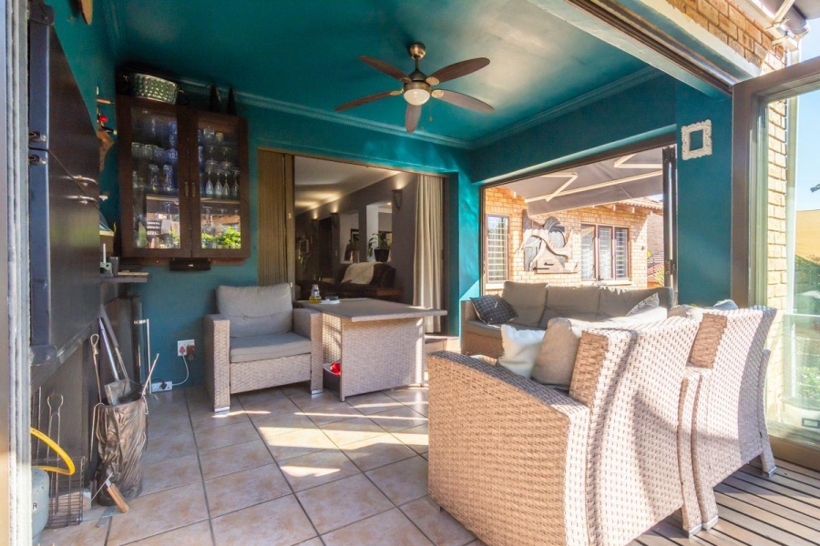 3 Bedroom Property for Sale in Ruimsig A H Gauteng