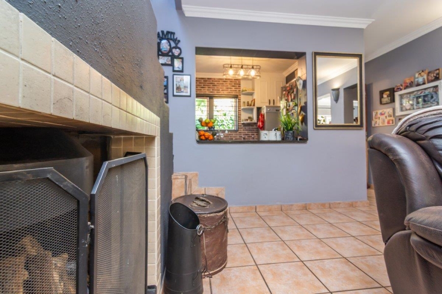 3 Bedroom Property for Sale in Ruimsig A H Gauteng