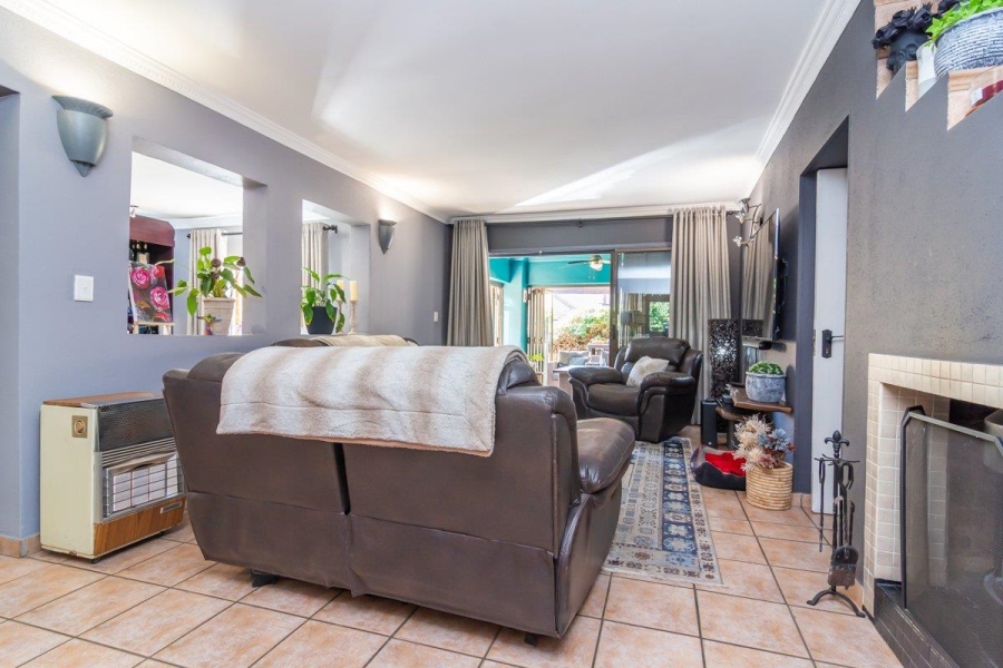 3 Bedroom Property for Sale in Ruimsig A H Gauteng
