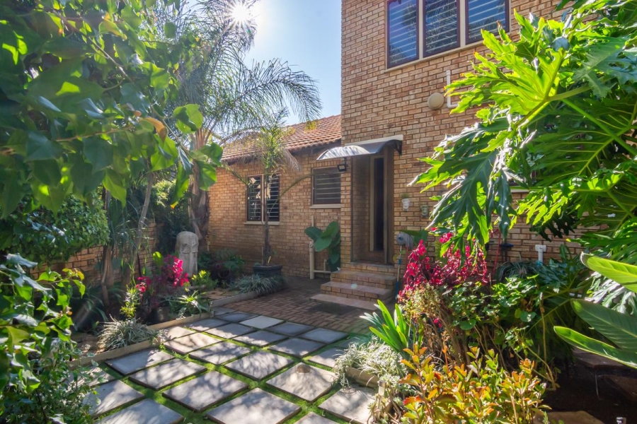 3 Bedroom Property for Sale in Ruimsig A H Gauteng