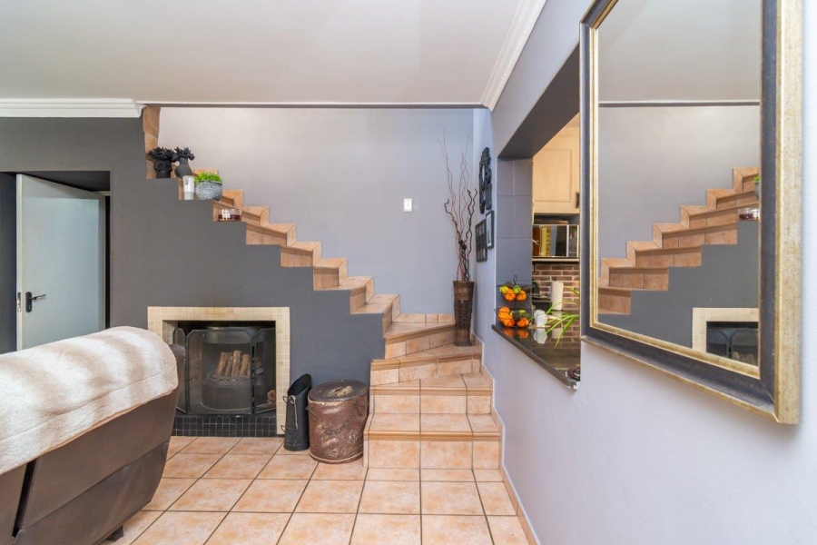 3 Bedroom Property for Sale in Ruimsig A H Gauteng
