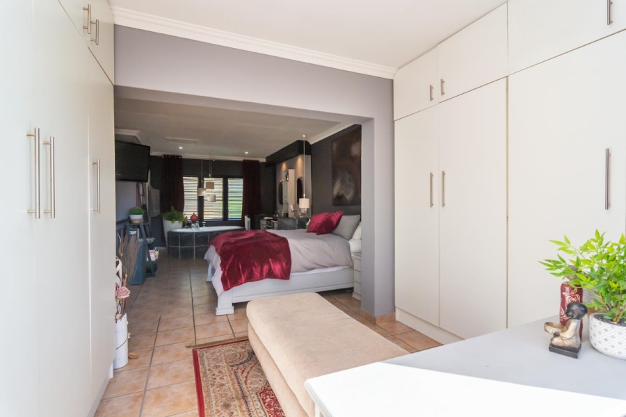 3 Bedroom Property for Sale in Ruimsig A H Gauteng