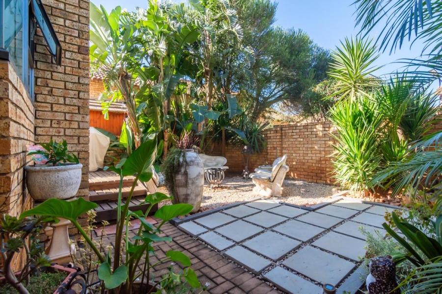 3 Bedroom Property for Sale in Ruimsig A H Gauteng