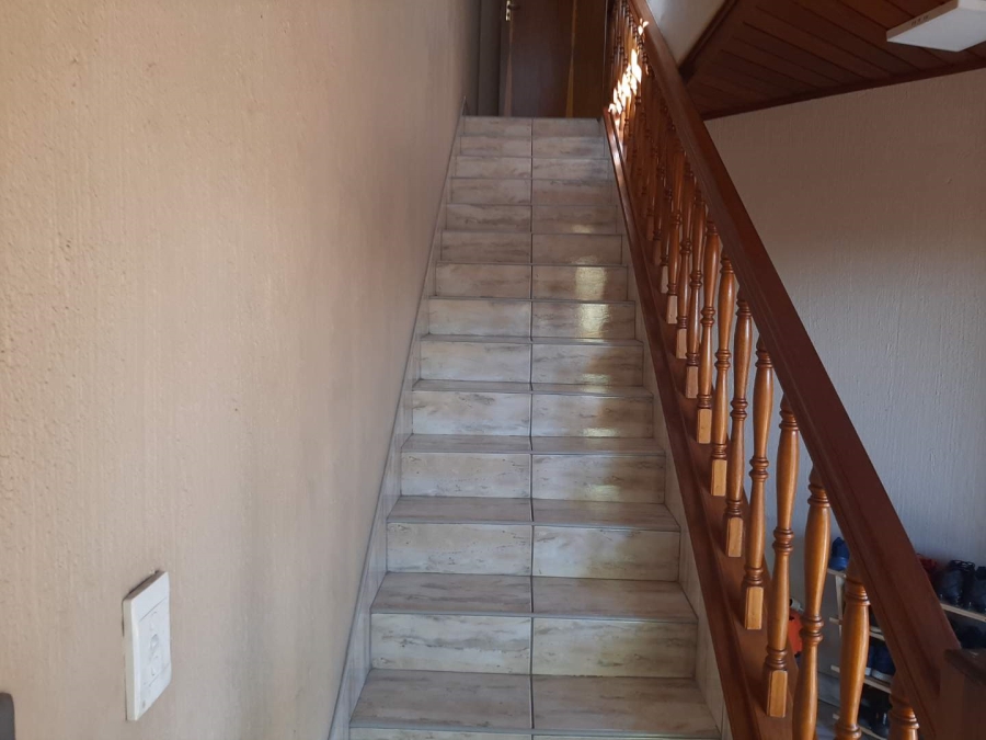 4 Bedroom Property for Sale in Rewlatch Gauteng