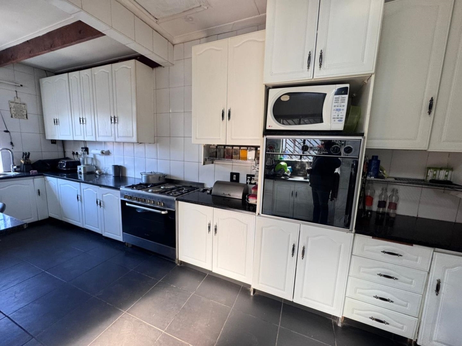 4 Bedroom Property for Sale in Rewlatch Gauteng