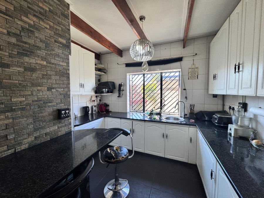 4 Bedroom Property for Sale in Rewlatch Gauteng