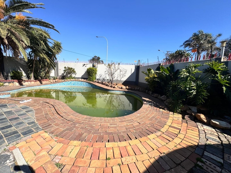 4 Bedroom Property for Sale in Rewlatch Gauteng