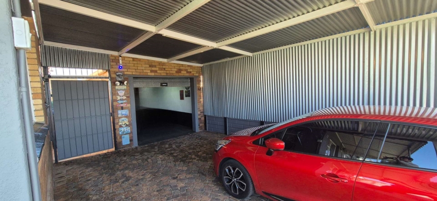 4 Bedroom Property for Sale in South Hills Gauteng