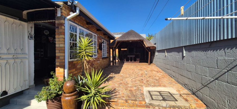 4 Bedroom Property for Sale in South Hills Gauteng