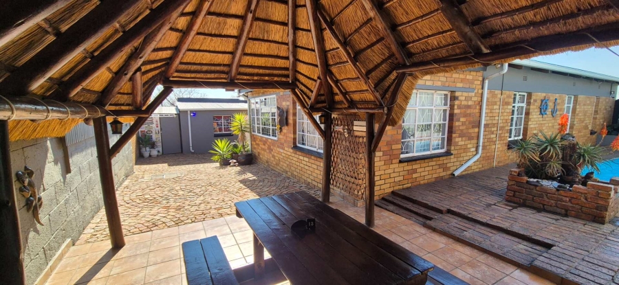 4 Bedroom Property for Sale in South Hills Gauteng
