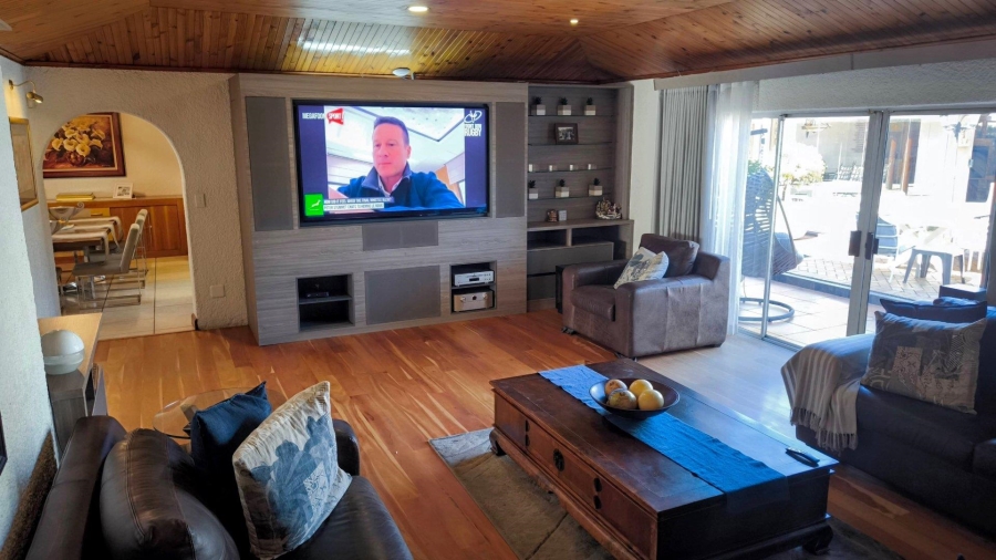 4 Bedroom Property for Sale in Brackenhurst Gauteng