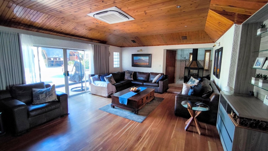 4 Bedroom Property for Sale in Brackenhurst Gauteng