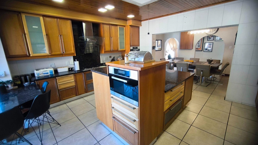 4 Bedroom Property for Sale in Brackenhurst Gauteng